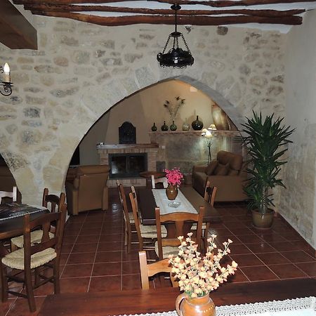 Las Bodegas Del Gilo Valdealgorfa Экстерьер фото
